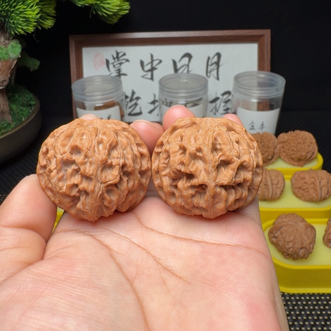 文玩核桃吊坠苹果园42十字金钱底