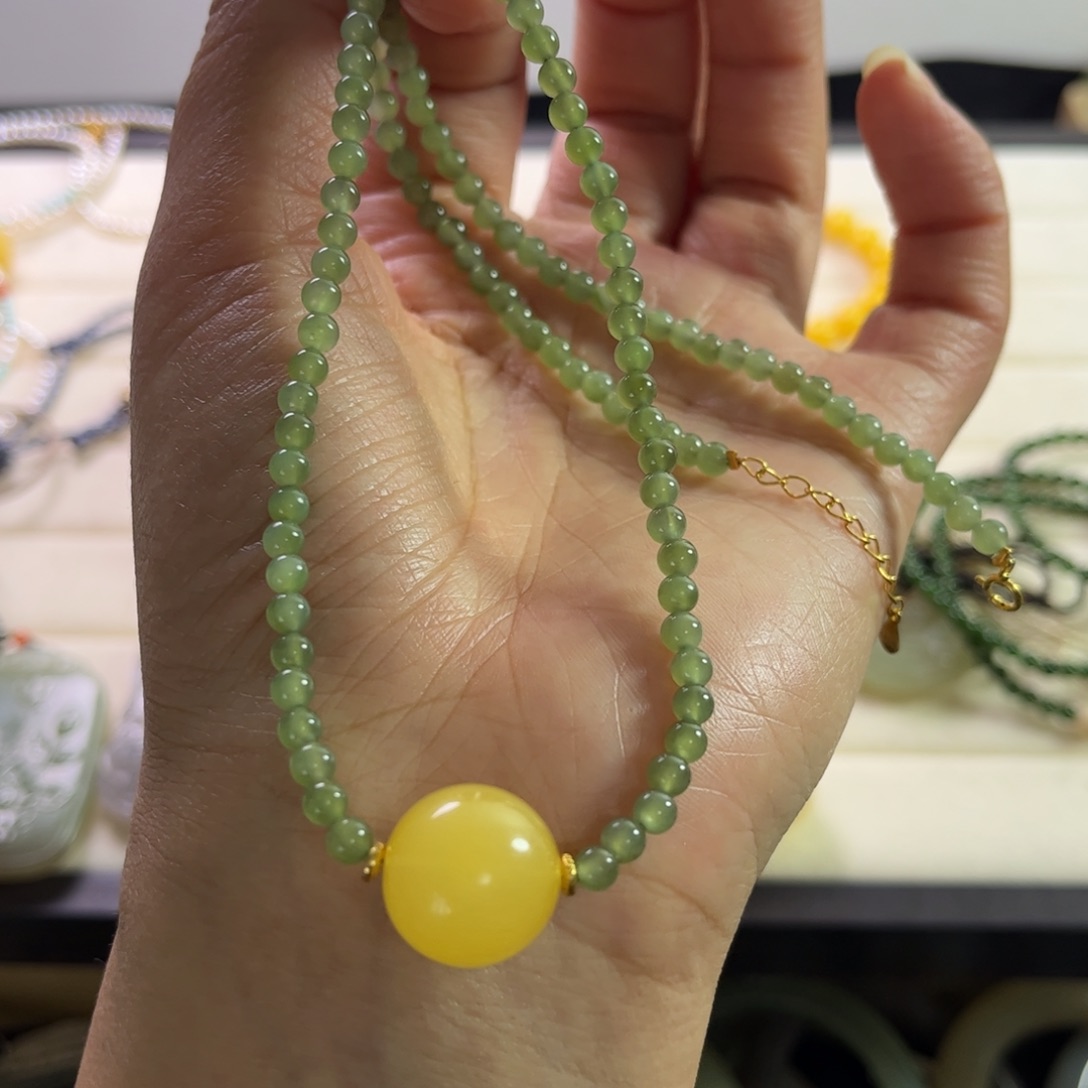 蜜蜡裸石未镶嵌吊坠