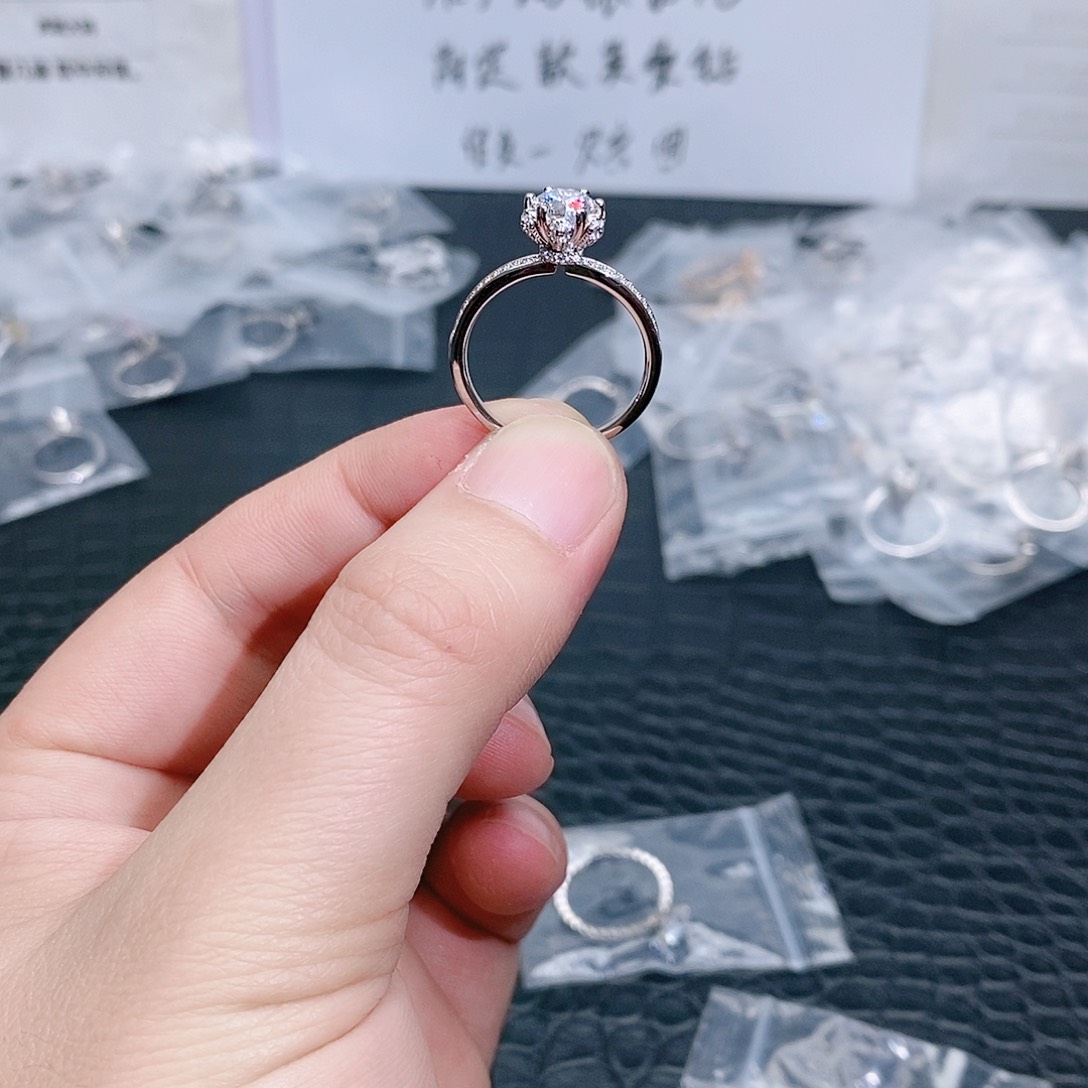 合成碳硅石925银冰雪皇后1克拉20码