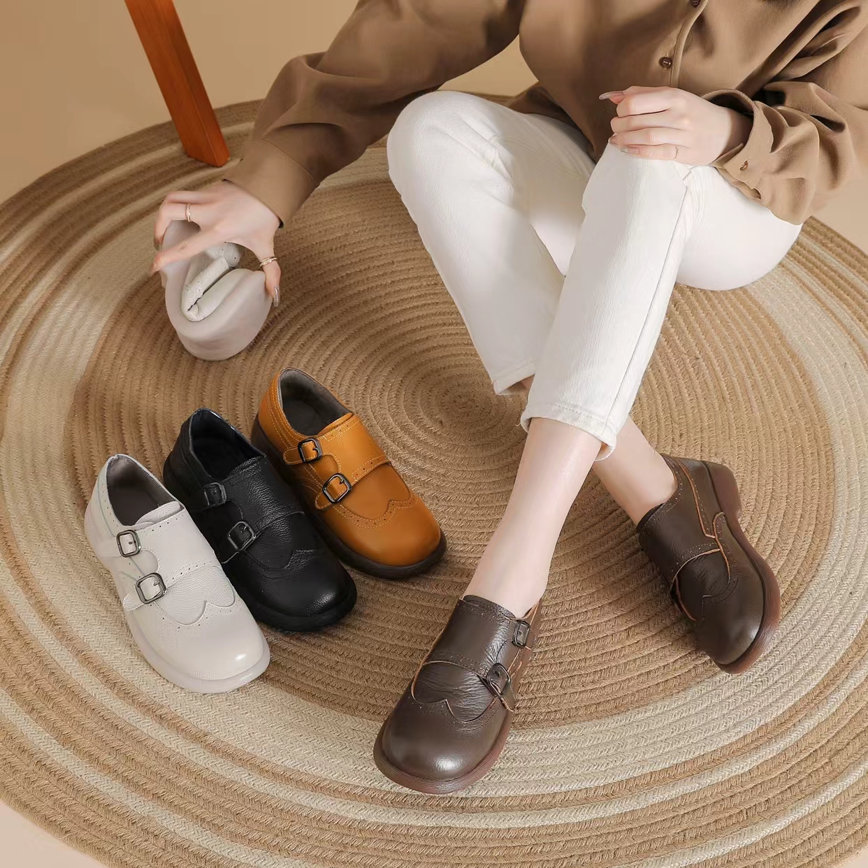 头层牛皮休闲粘胶鞋口纯色乐福鞋单鞋平底英伦风舒适秋季百搭妈妈