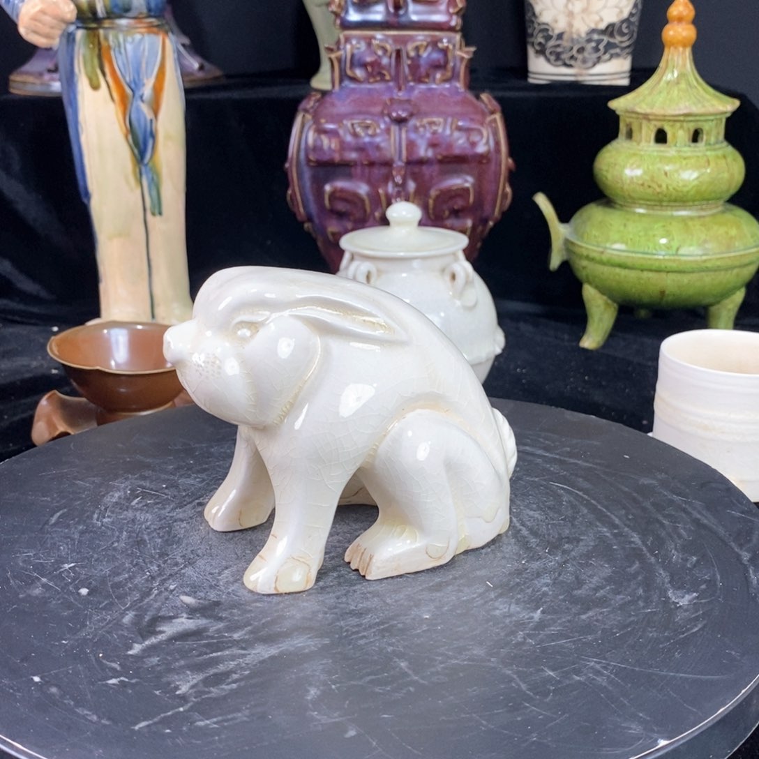 摆件巩县窑兔子瓷器