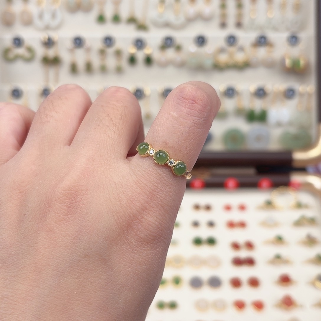 银S925镶嵌戒指和田玉