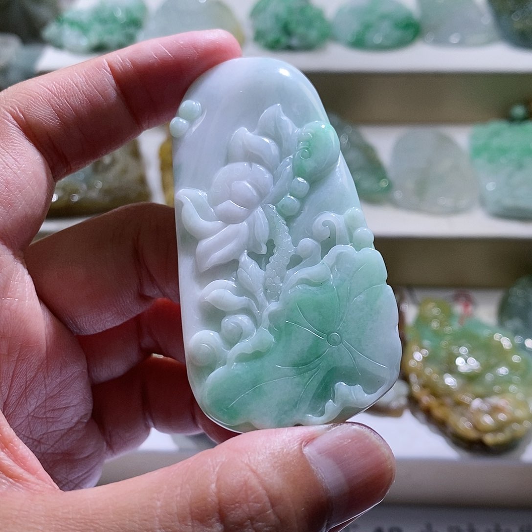 【闪购商品】翡翠颈饰未镶嵌莲花