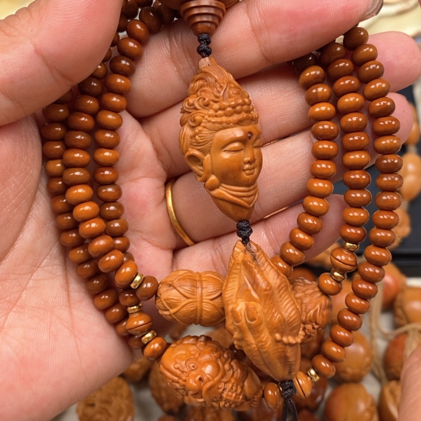 【闪购商品】橄榄核吊坠橄榄手工雕刻工艺
