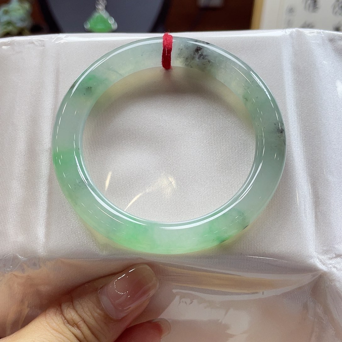 翡翠手镯未镶嵌12 号链接