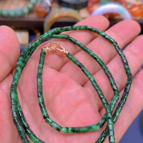 【闪购商品】翡翠颈饰未镶嵌五**'翡翠