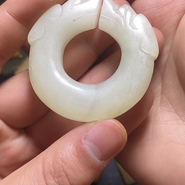 和田玉（糖玉）未镶嵌颈饰