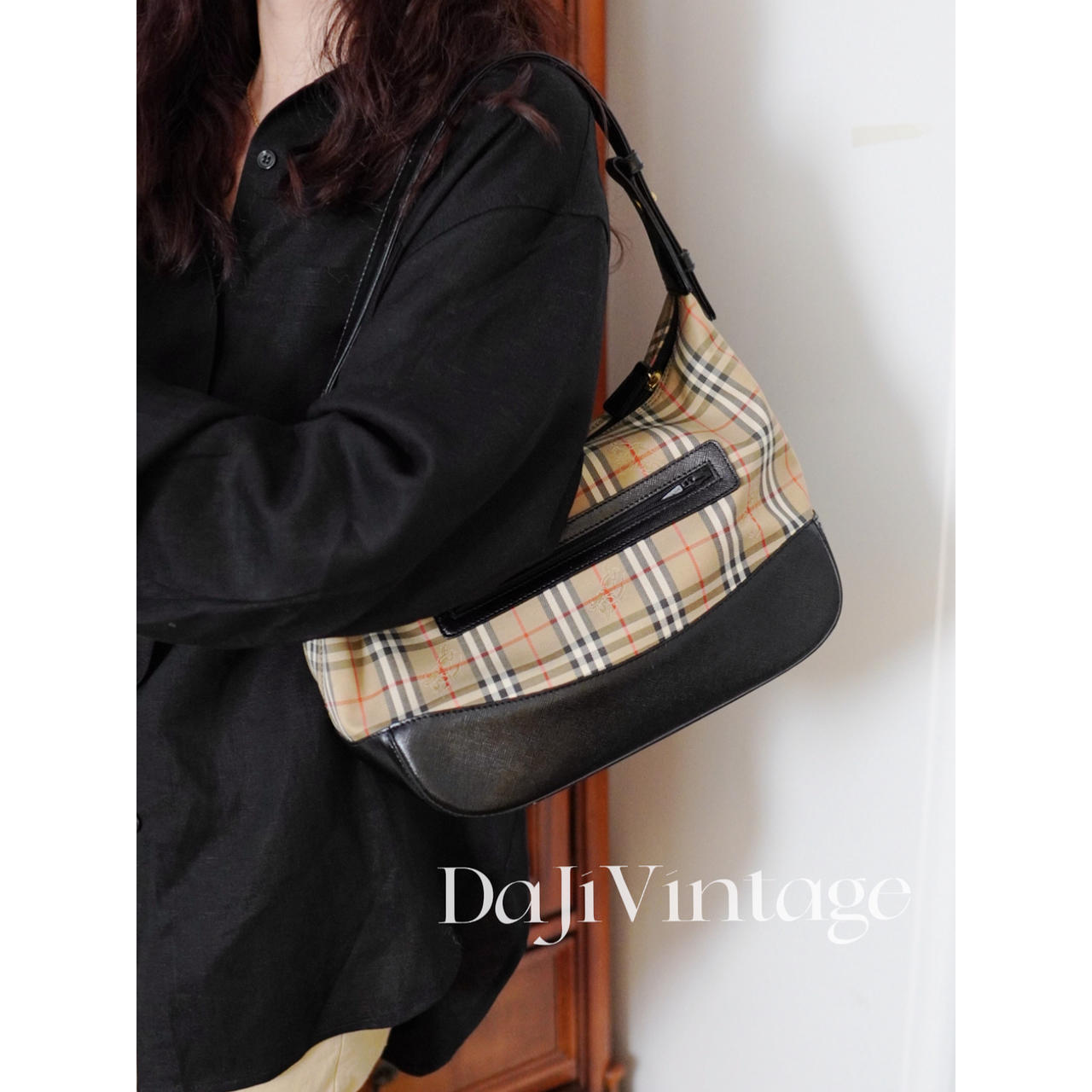 95新 BURBERRY/博柏利 大吉中古/Burberry经典格纹hobo单肩包