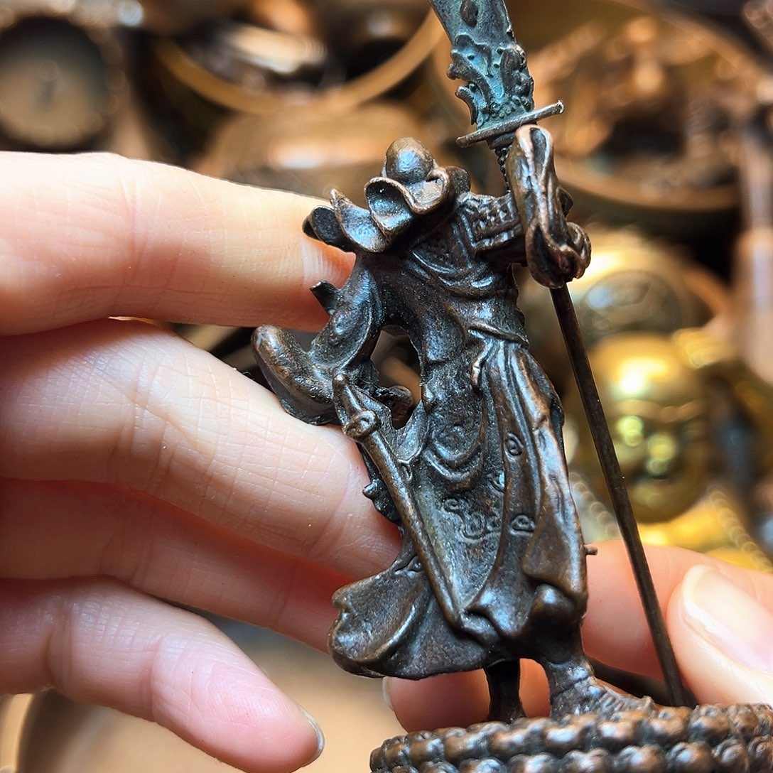 精美铜器工艺品等