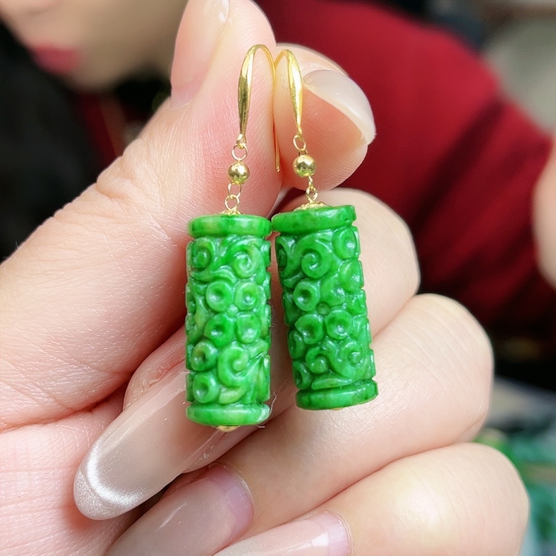 翡翠颈饰18K金镶嵌耳饰