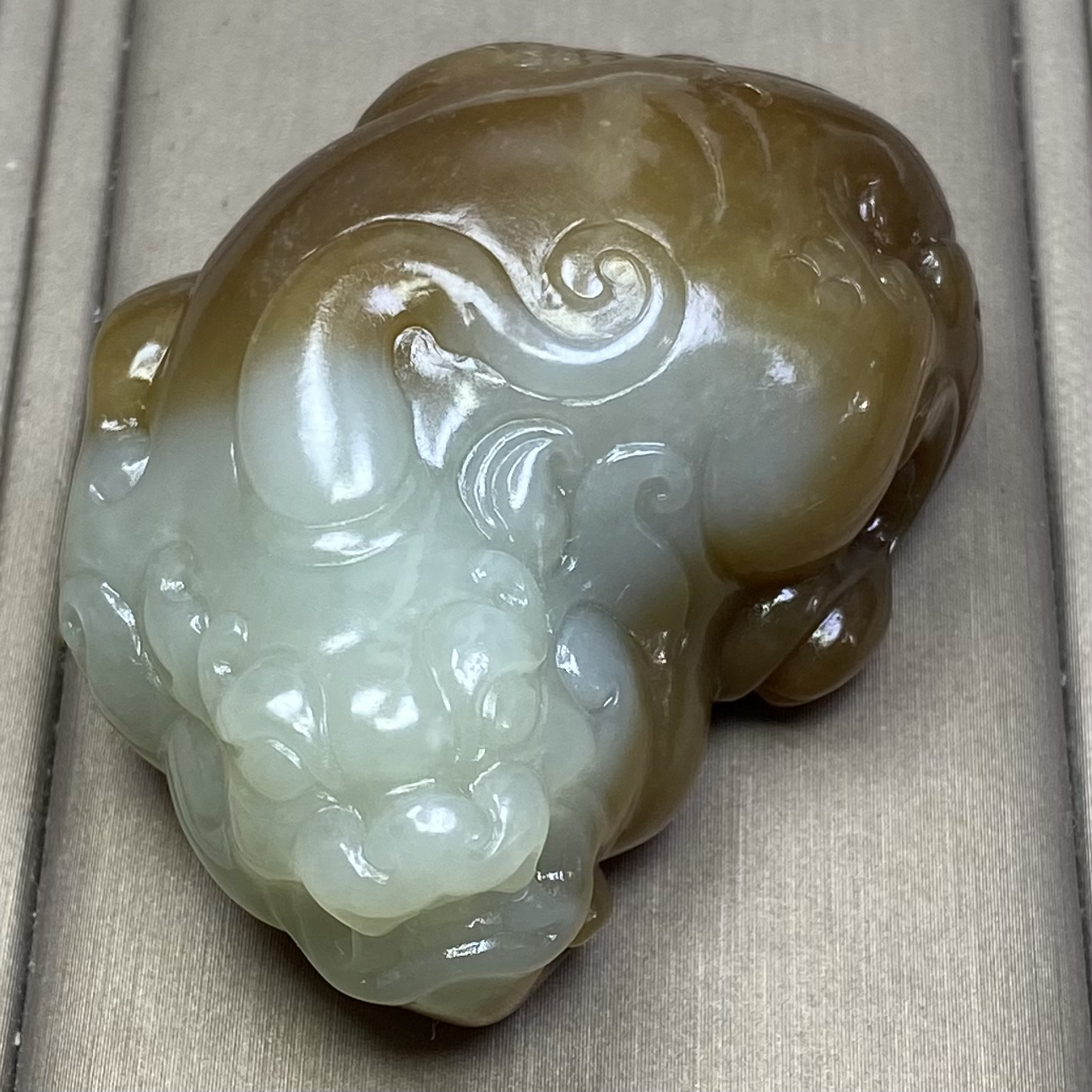 天然和田玉新疆且末糖白手工雕刻貔貅吊坠挂件一物一证细腻油润