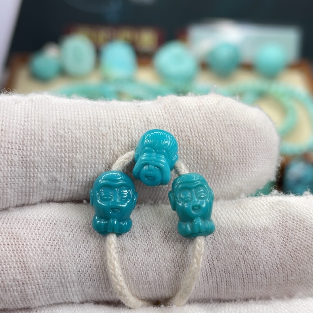 绿松石未镶嵌挂件