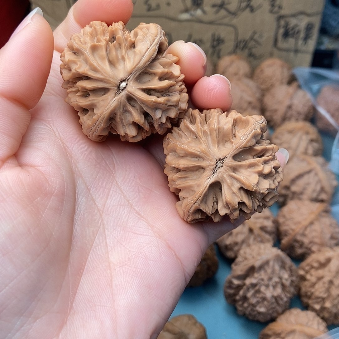 文玩核桃吊坠招财鼠2