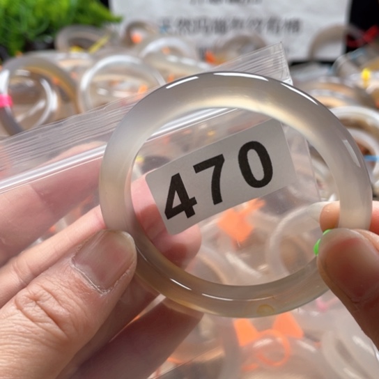 玛瑙/玉髓手镯未镶嵌