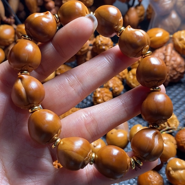 吊坠橄榄核寿桃手串