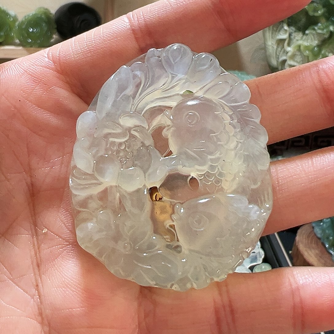 蛇纹石玉颈饰未镶嵌