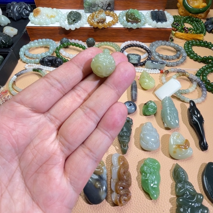 和田玉颈饰未镶嵌定制款