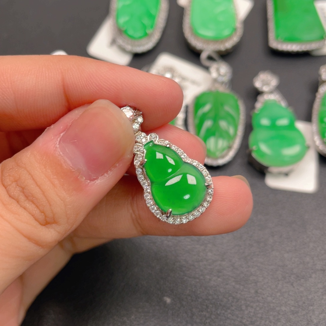 翡翠银S925镶嵌颈饰