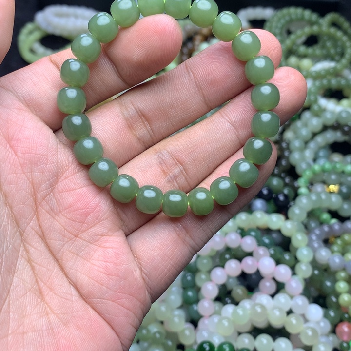 和田玉未镶嵌手串