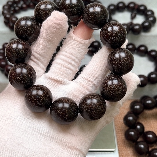 檀香紫檀（小叶紫檀）杨*