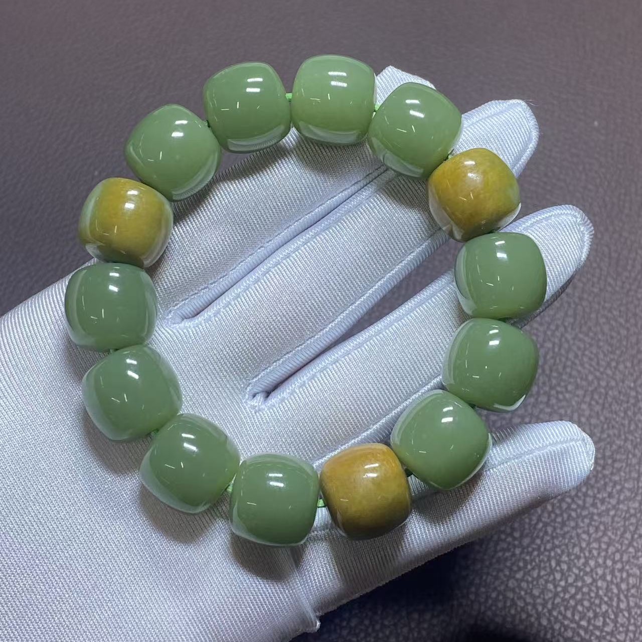 析木河磨玉老型珠手串