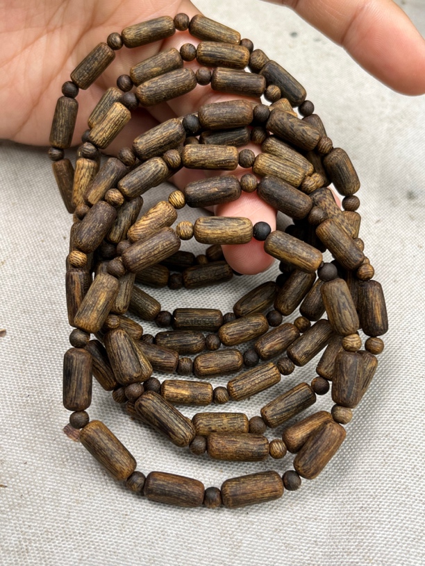 沉香奇楠白奇沉水树心隔单卡7多样性发一条