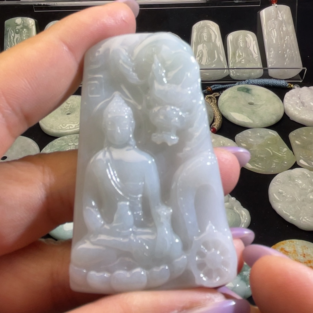 翡翠未镶嵌颈饰玉龙阿弥陀佛