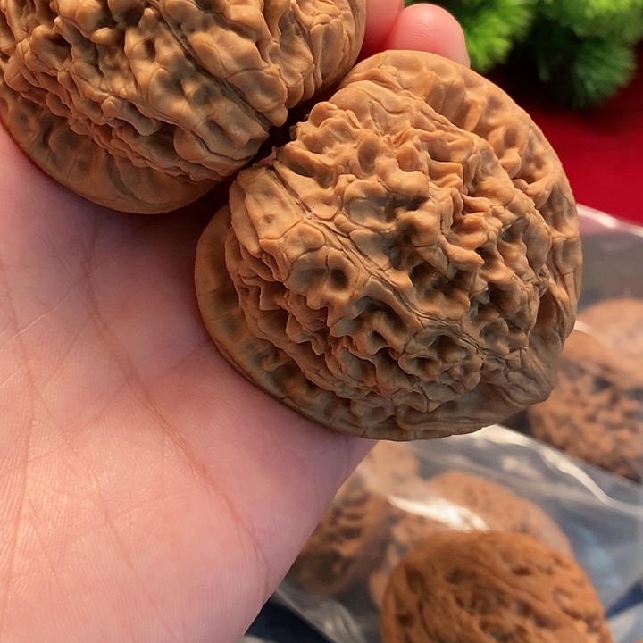 【闪购商品】文玩核桃吊坠@**生缓慢