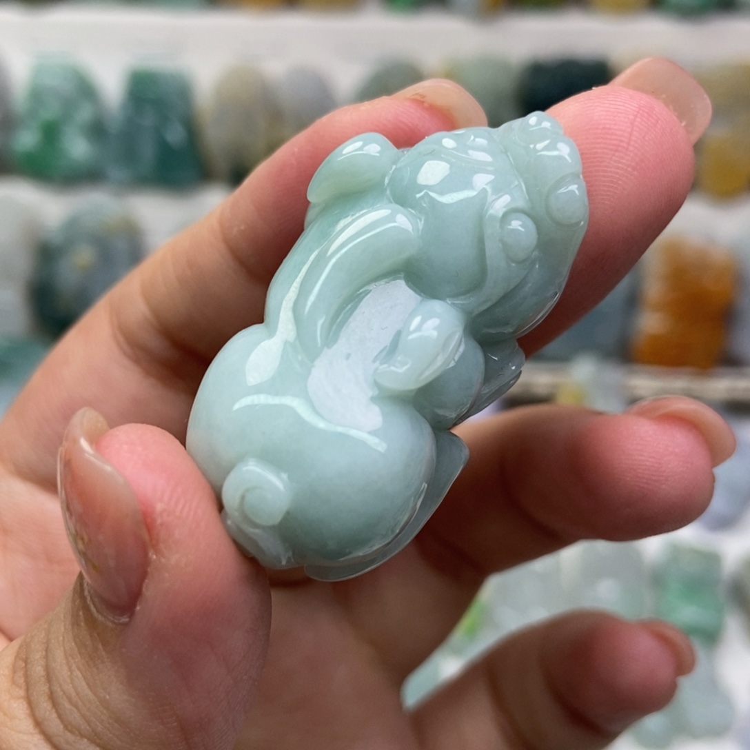 吊坠(赠链)未镶嵌翡翠