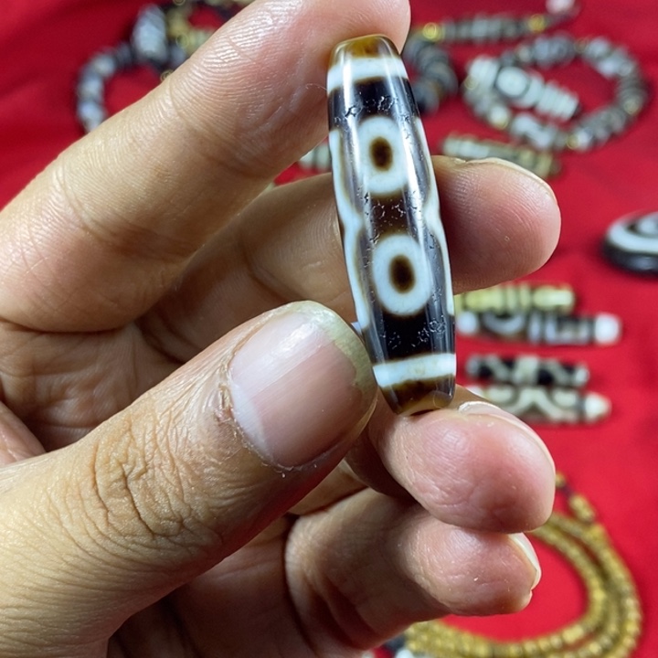 只买单纯的吊坠，没带链子，属的性质。