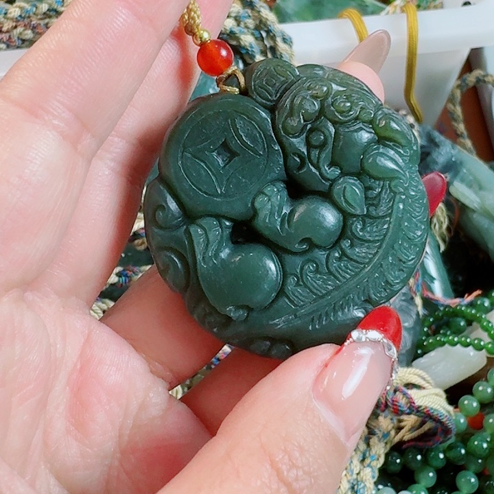 和田玉挂件未镶嵌