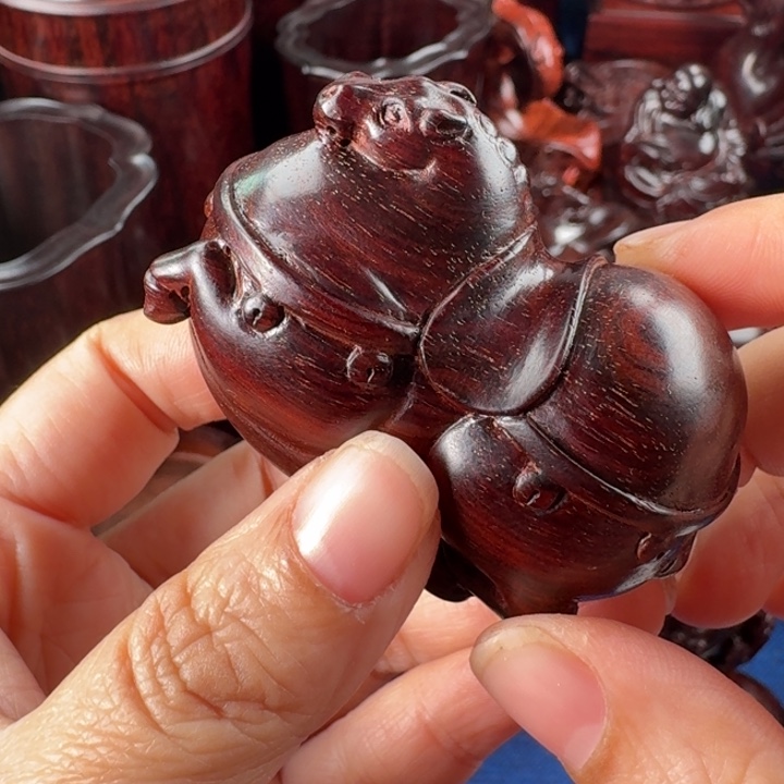 小叶紫檀把件唐马