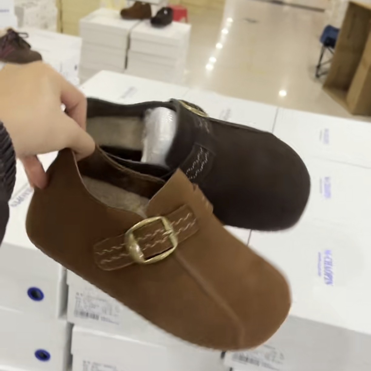 诗涵家 真皮加绒厚底圆头博肯66200