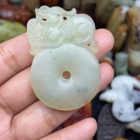 蛇纹石玉未镶嵌颈饰28