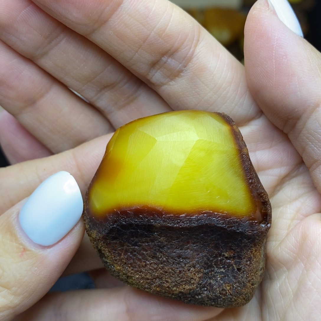 未镶嵌定制琥珀胖