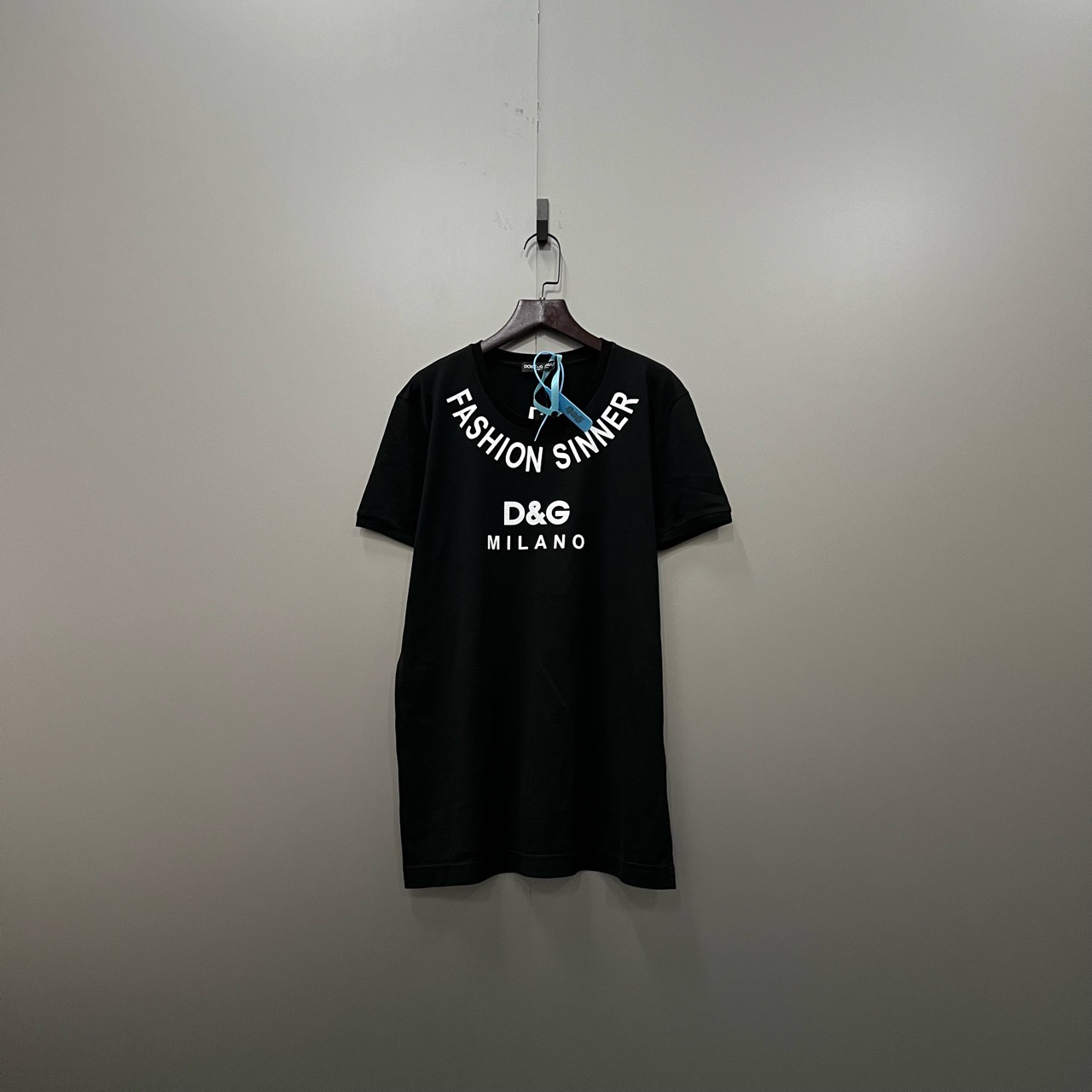 DG黑色印花logo短袖 38码/95新/公价3000/无配件 fg202036