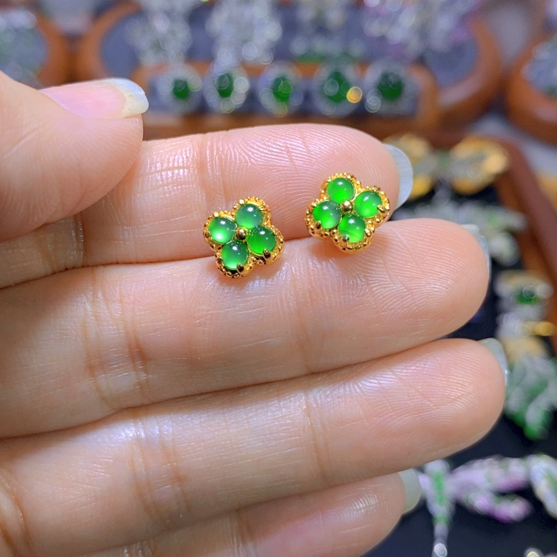 翡翠颈饰银S925镶嵌天然翡翠