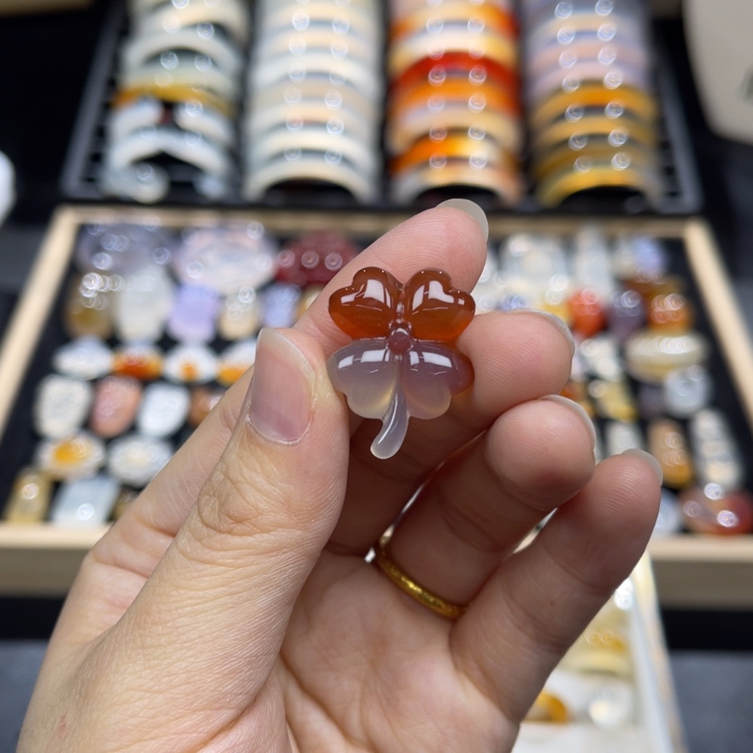 玛瑙/玉髓未镶嵌颈饰