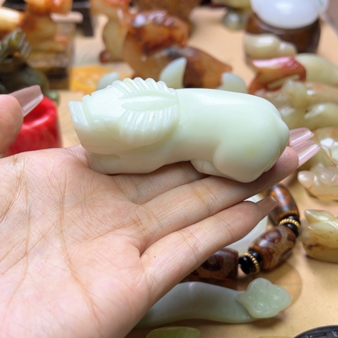 【闪购商品】蛇纹石玉颈饰未镶嵌