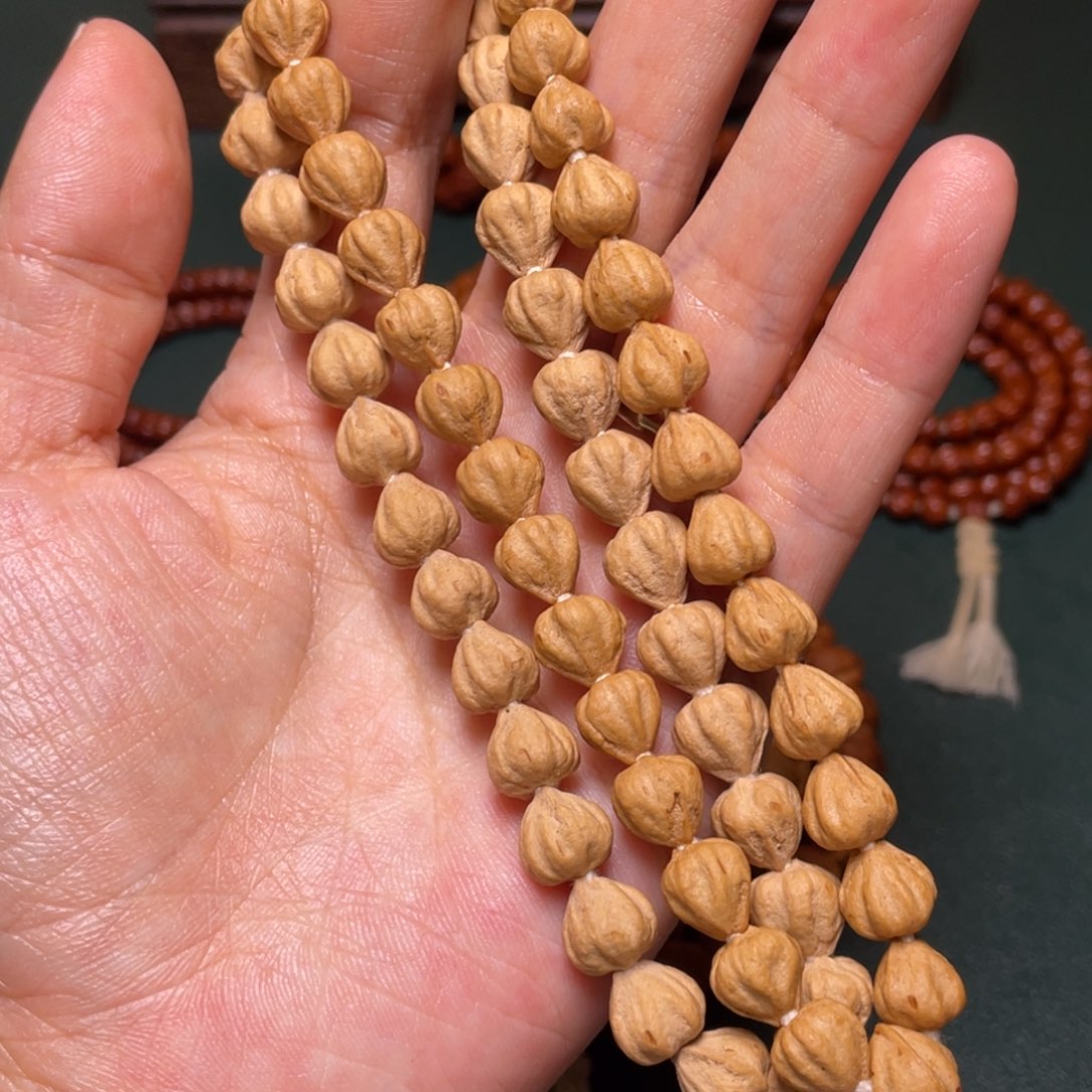 柏香籽/百香籽吊坠绝世莲花手持