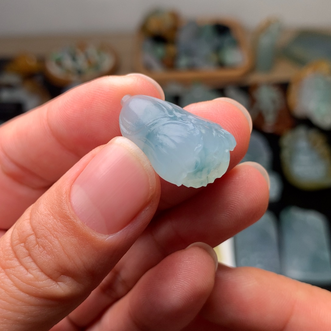 定制翡翠未镶嵌白菜