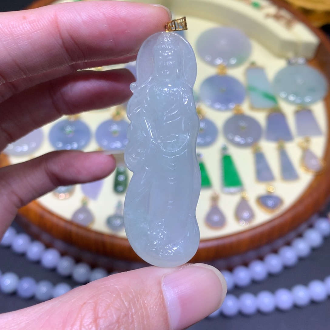 翡翠吊坠(不含链)18K金镶嵌