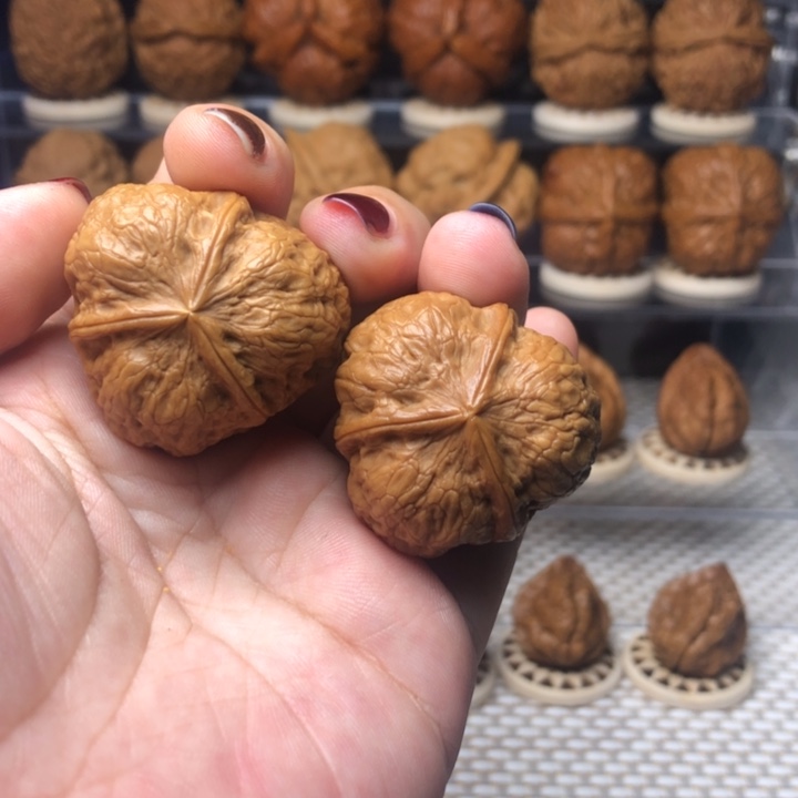 微***醺文玩核桃把件121糖三角三棱