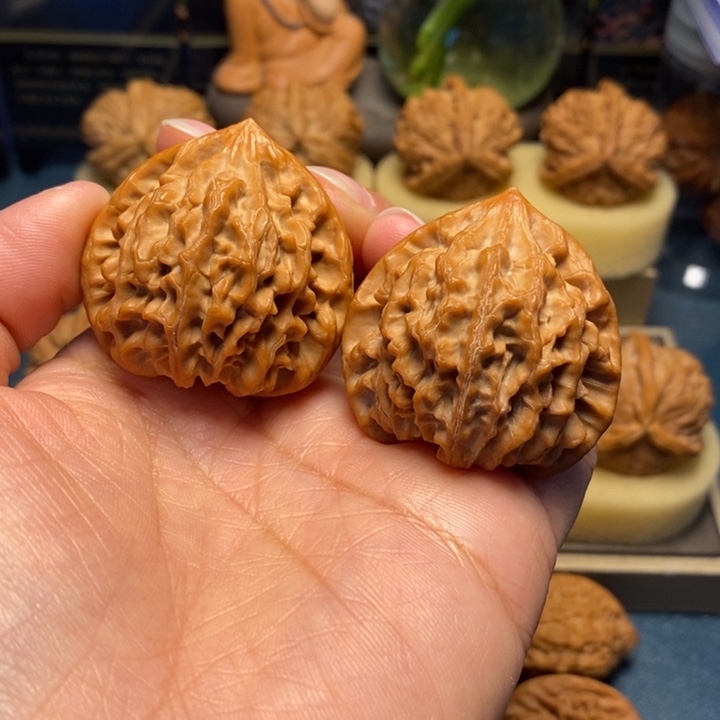 【闪购商品】把件文玩核桃龙门涧