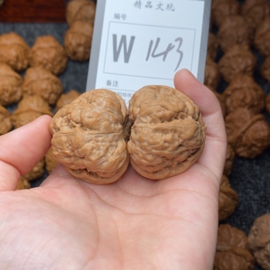 吊坠桃核我是第一百39
