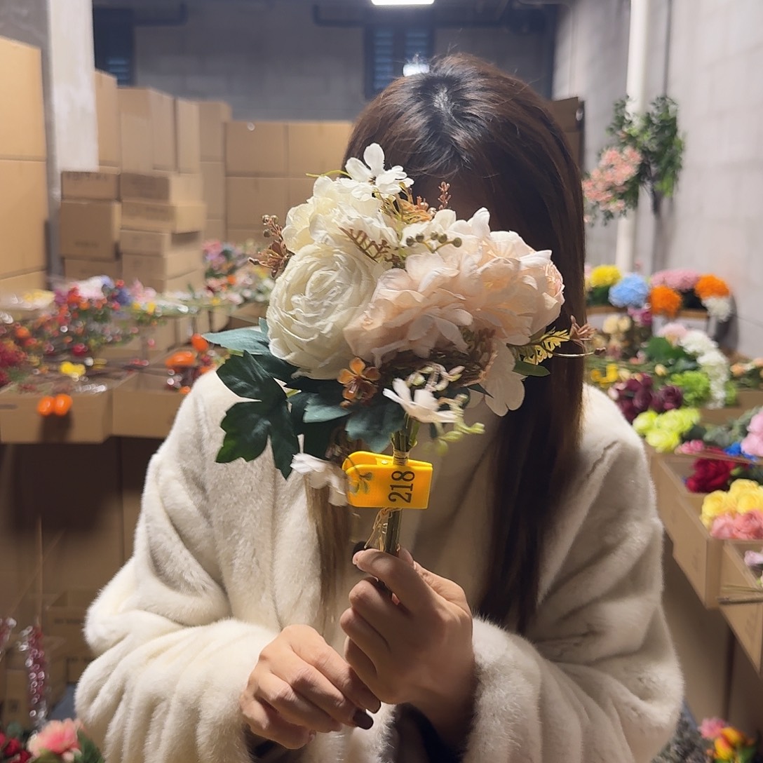 随***散218号「闪购」仿真花，公主请下单