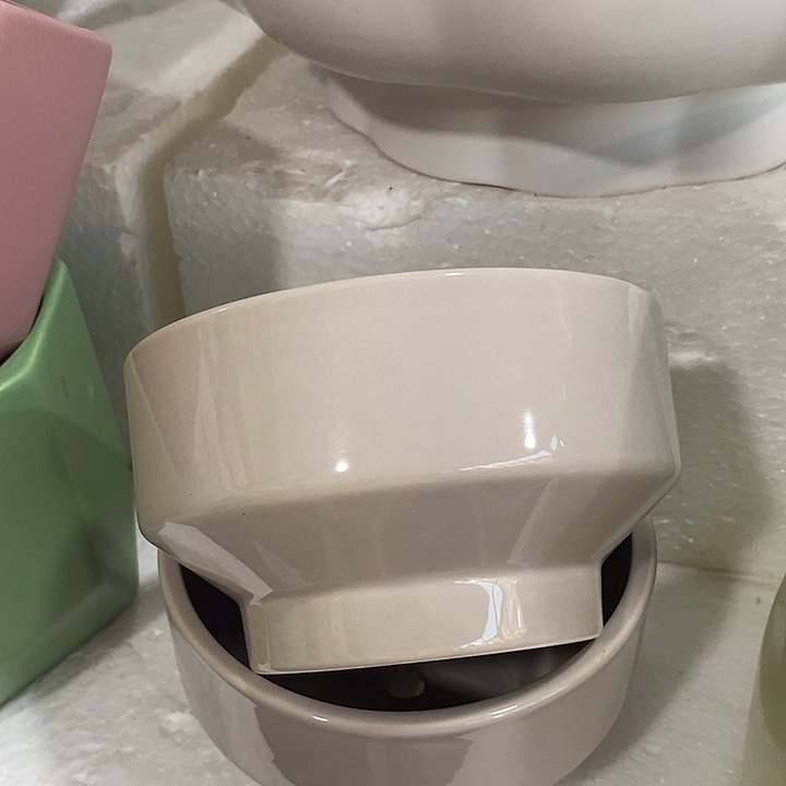 摆件多肉植物盆瑕疵有孔