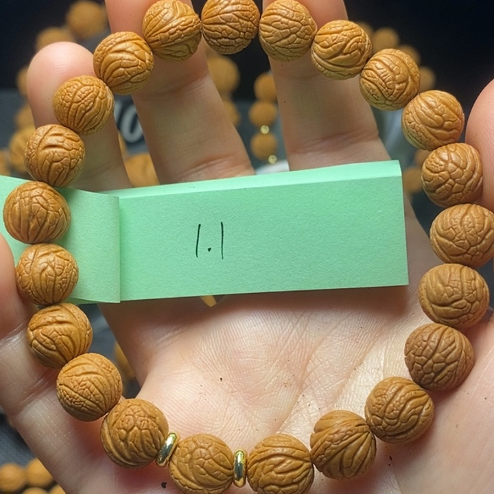 吊坠桃核秦岭山野生桃核