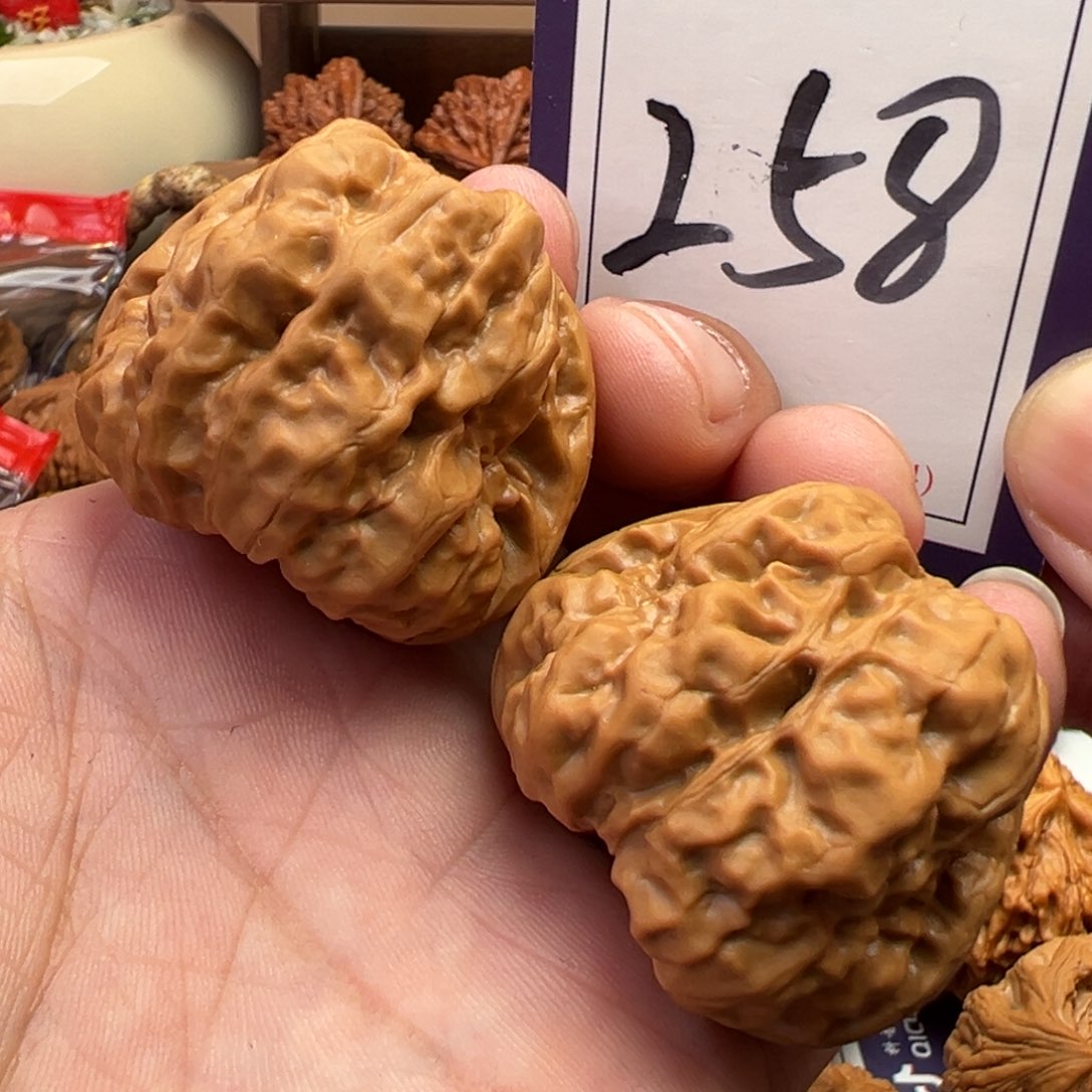 文玩核桃把件延庆蛤蟆头42肚45尺寸258号