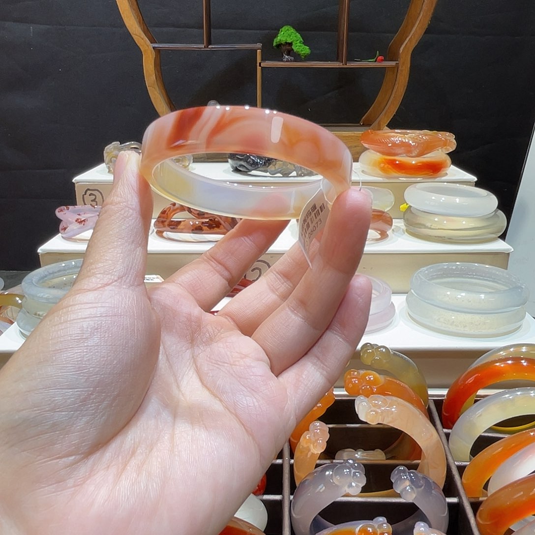 玛瑙/玉髓未镶嵌手镯